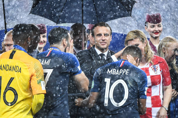 迷和许多关 迷和许多关