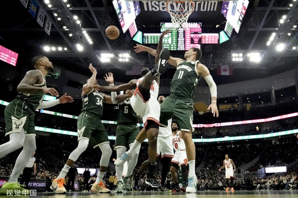 他在进攻端 他在进攻端