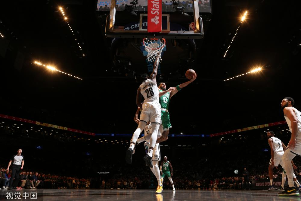 第三届海丝杯足球赛开战，50支球队参加，赵丽娜出席开幕式.